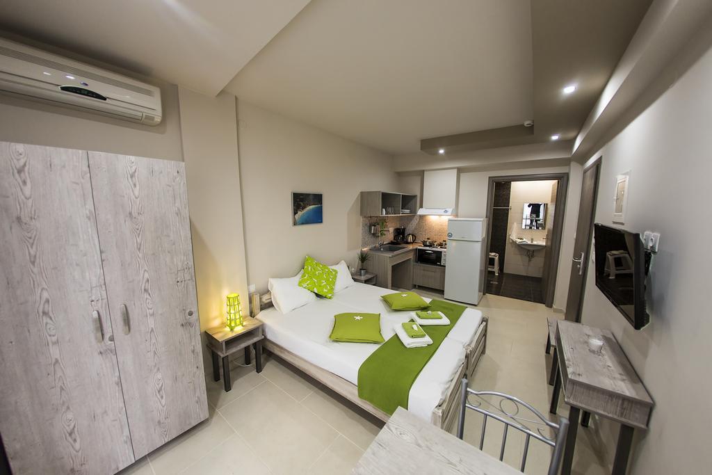 Zonita Guest House Nea Plagia Exterior photo