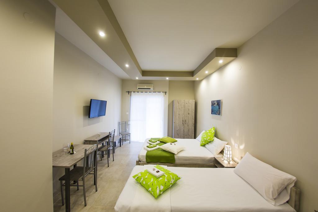 Zonita Guest House Nea Plagia Exterior photo
