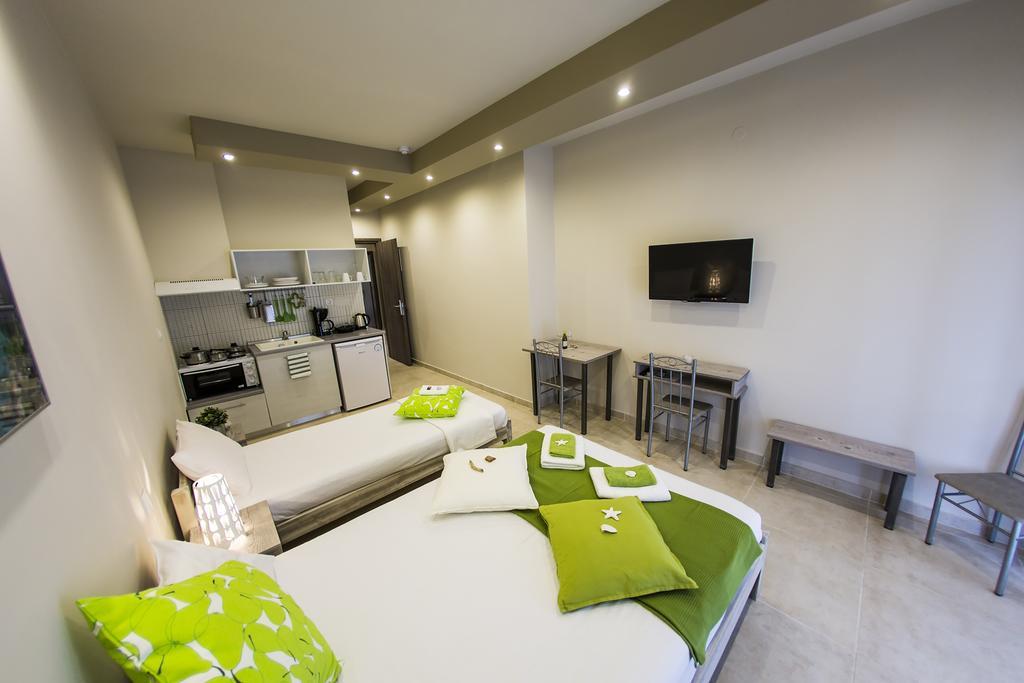 Zonita Guest House Nea Plagia Exterior photo
