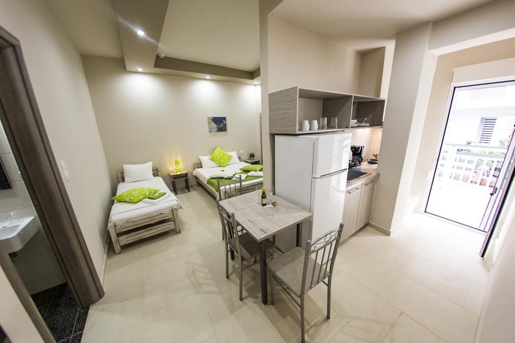 Zonita Guest House Nea Plagia Exterior photo